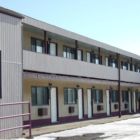 Wild Rose Inn Vegreville Екстер'єр фото