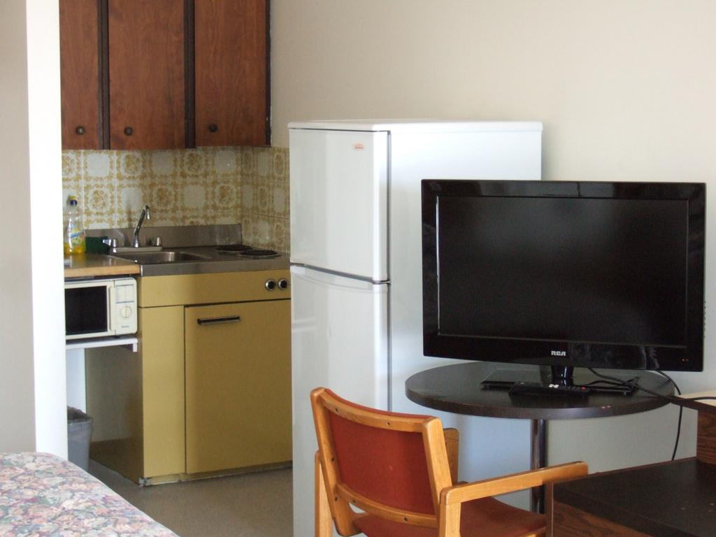 Wild Rose Inn Vegreville Екстер'єр фото