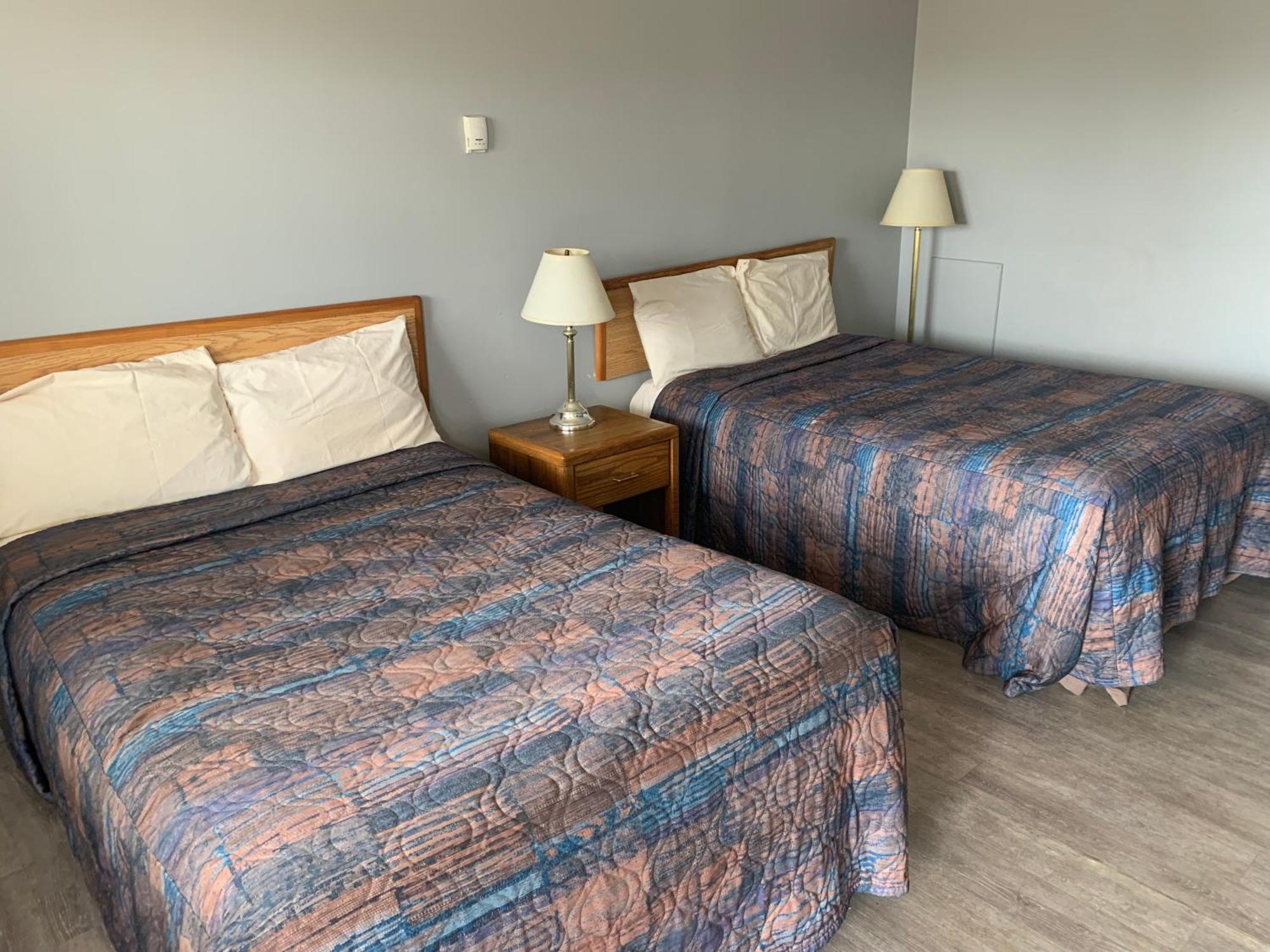 Wild Rose Inn Vegreville Екстер'єр фото