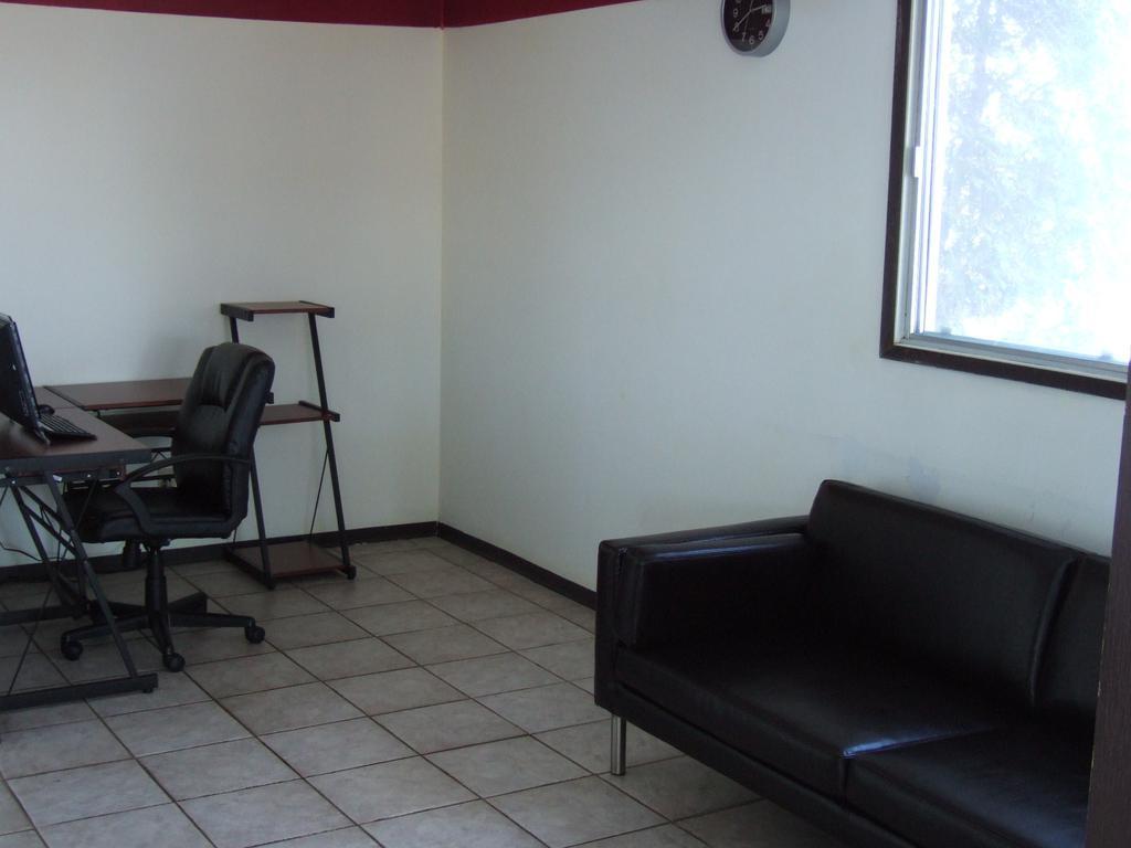 Wild Rose Inn Vegreville Екстер'єр фото
