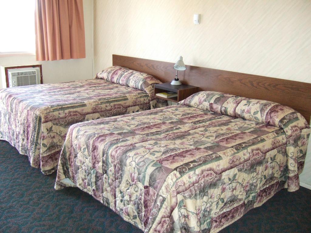 Wild Rose Inn Vegreville Номер фото