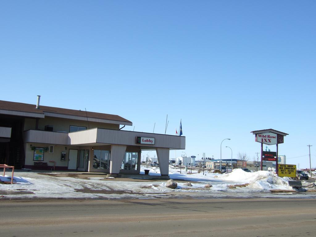 Wild Rose Inn Vegreville Екстер'єр фото