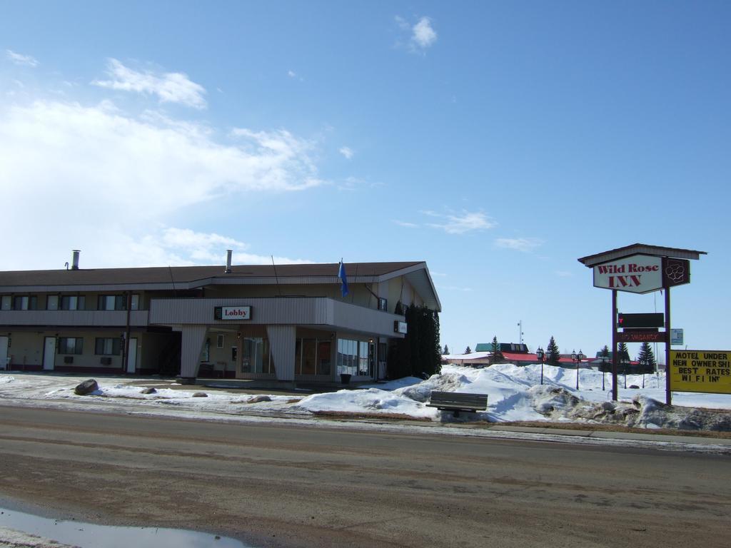 Wild Rose Inn Vegreville Екстер'єр фото